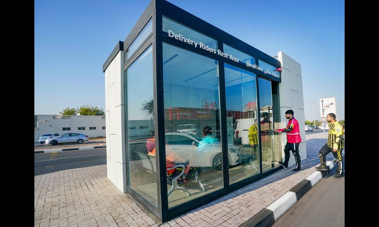 Dubai Prepares 40 Cooling Stations for Delivery Riders Before Summer Heat
